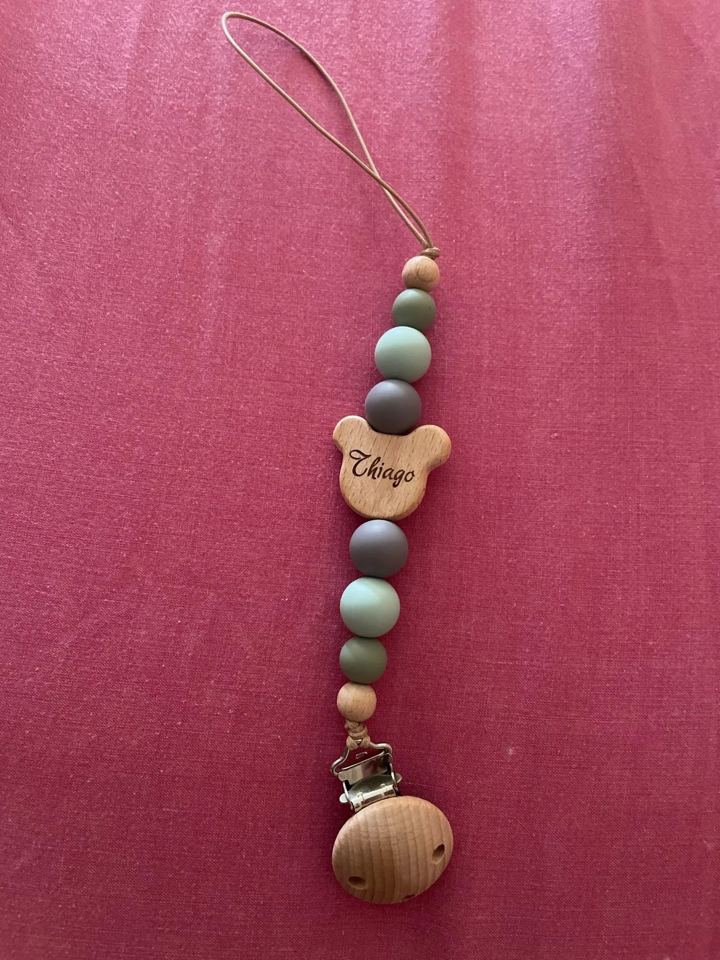 Customizable pacifier clip