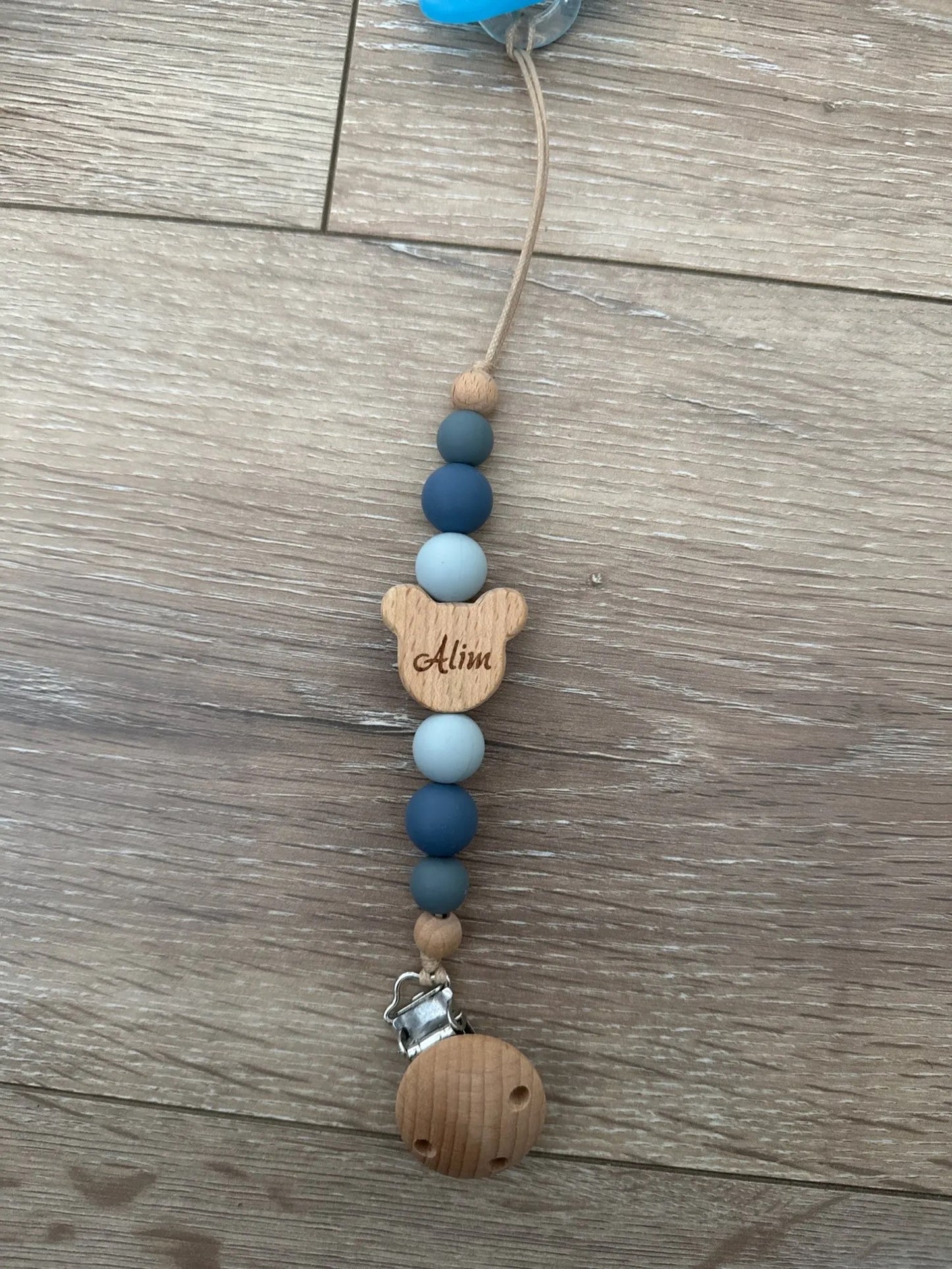 Customizable pacifier clip