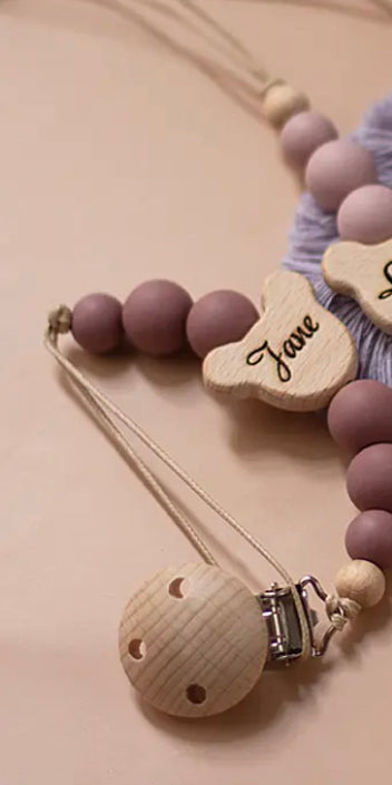 Customizable pacifier clip