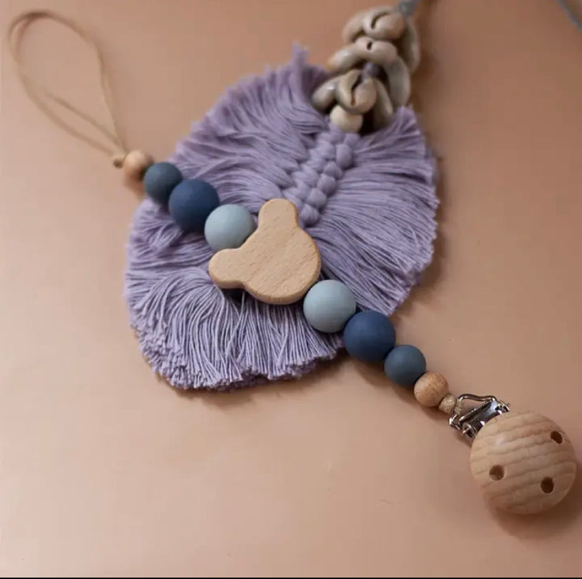Customizable pacifier clip